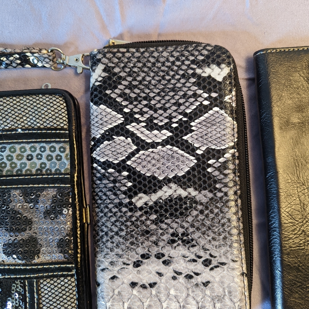 3 Random Women's Wallets - Picture 3 of 7